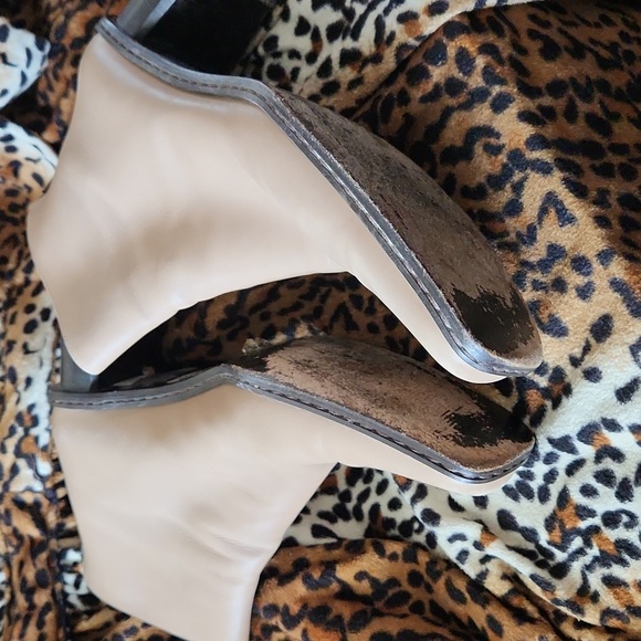 Via Spiga leather ankle boots, tan size 9 - Picture 7 of 7